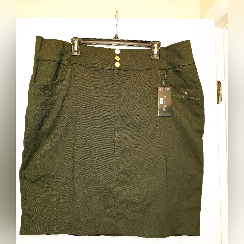 Plus Size Army Green Stretch Skirt
